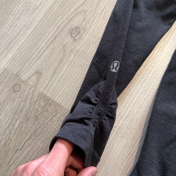 Women's Lululemon Athletica Black Flow and Go Crop Seamless Tight Leggings Sz 2 - Picture 6 of 6